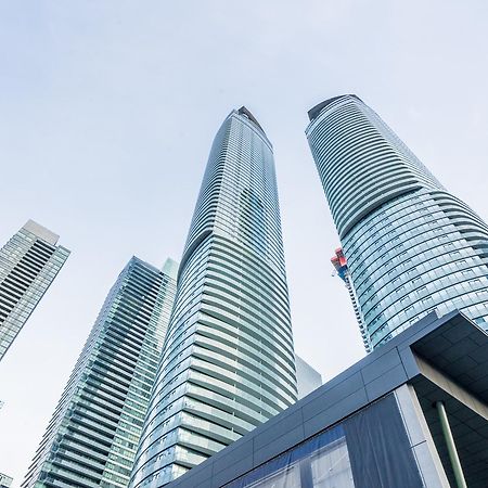Aaira Suites Торонто Экстерьер фото