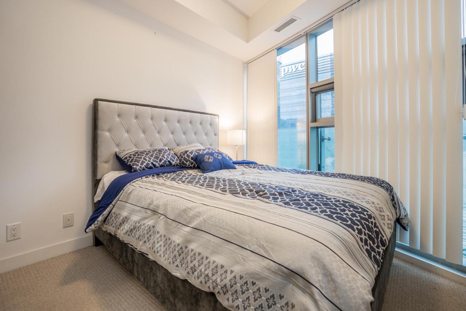 Aaira Suites Торонто Экстерьер фото