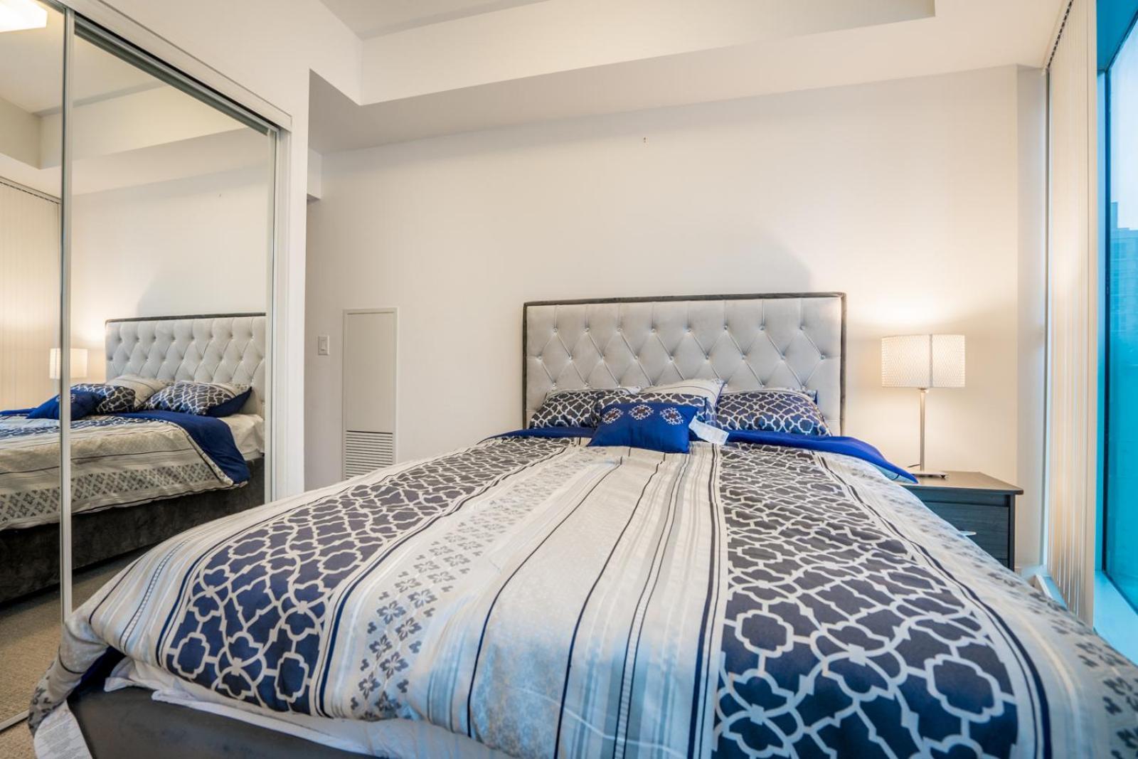 Aaira Suites Торонто Экстерьер фото