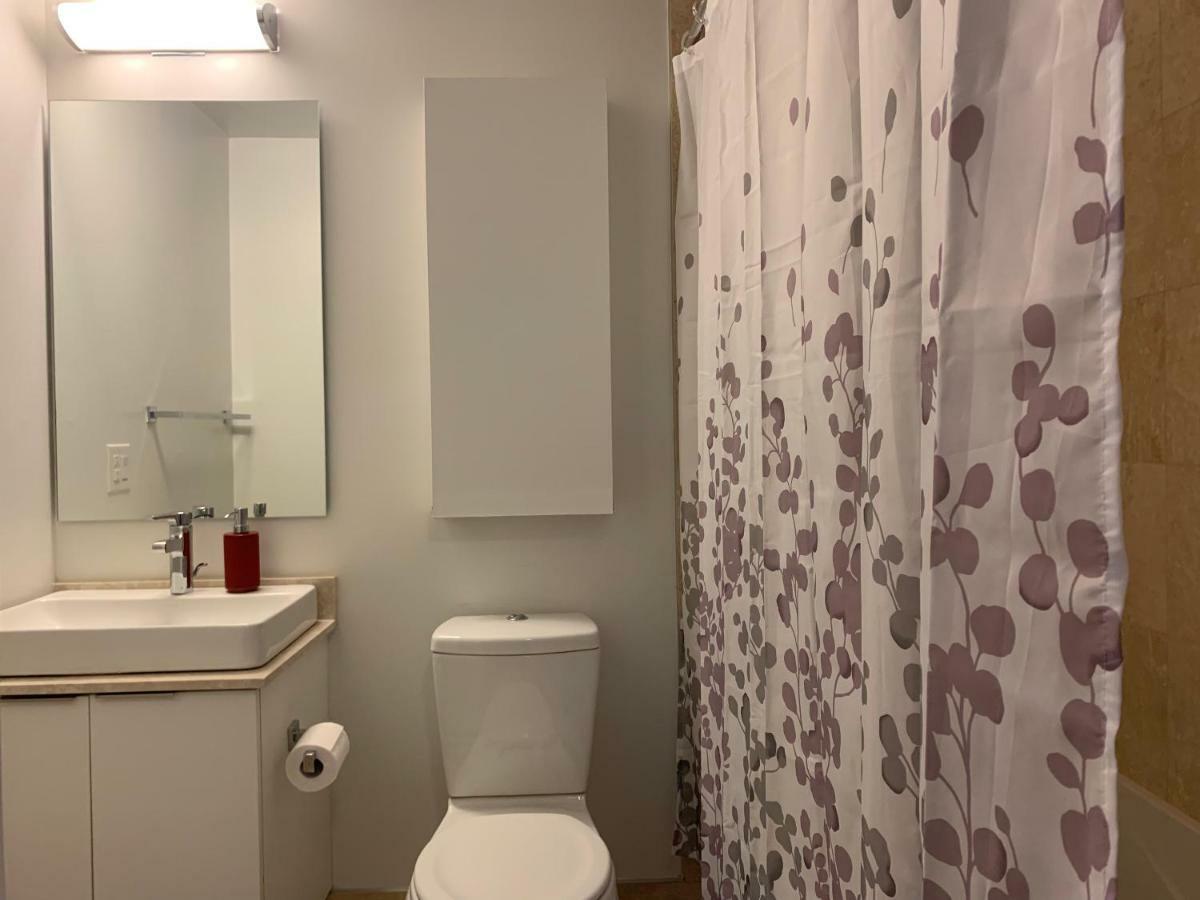 Aaira Suites Торонто Экстерьер фото