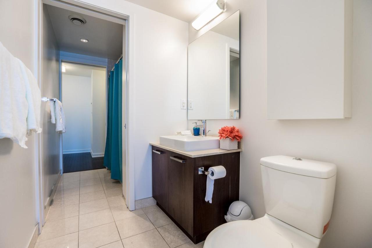 Aaira Suites Торонто Экстерьер фото